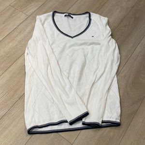 Tommy Hilfiger white with blue accent sweater, size M